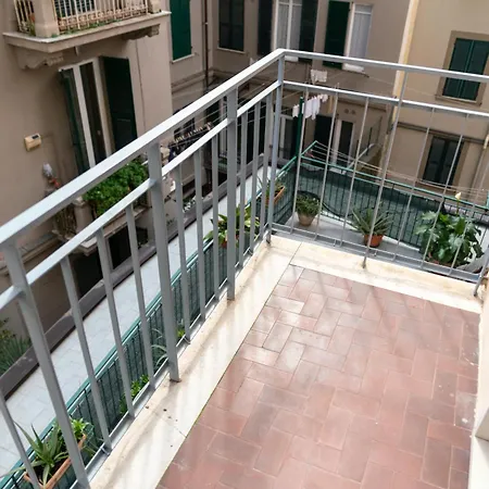 Holidays 123 招待所