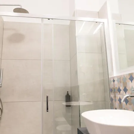Holidays 123 Πανσιόν 4*